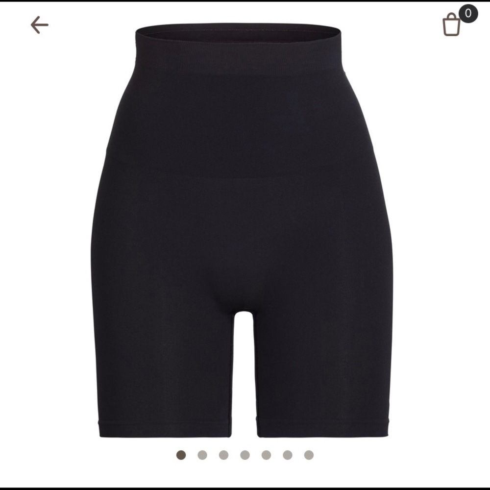 SKIMS core control short mid thigh can
